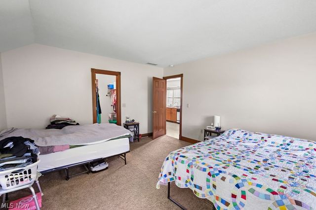 547 E Main Street, Ravenna, OH 44266