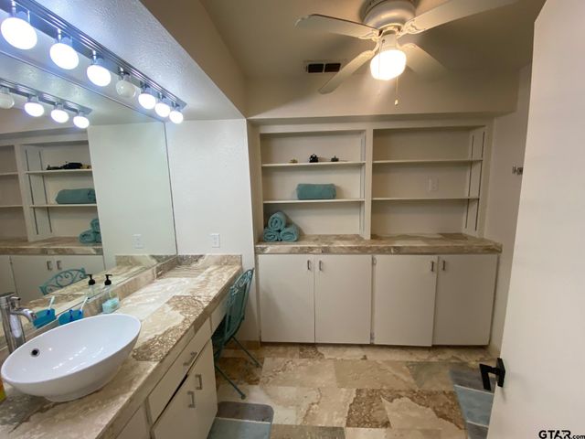 2408 Byrd Branch, Jacksonville, TX 75766