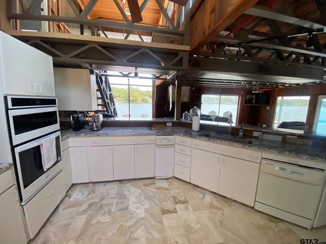 2408 Byrd Branch, Jacksonville, TX 75766