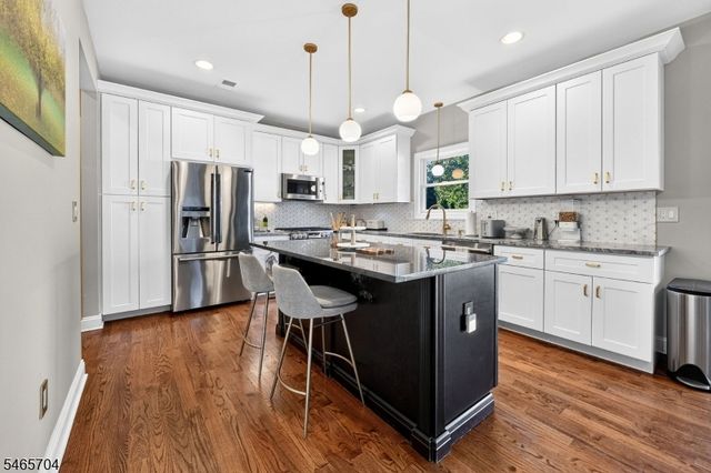 11 Tulip Ct, Kenilworth Boro, NJ 07033