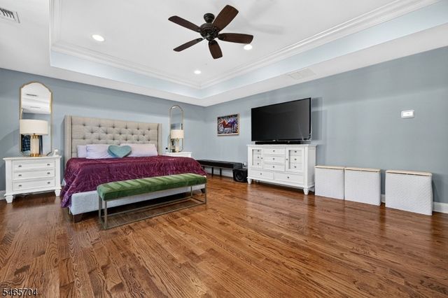 11 Tulip Ct, Kenilworth Boro, NJ 07033