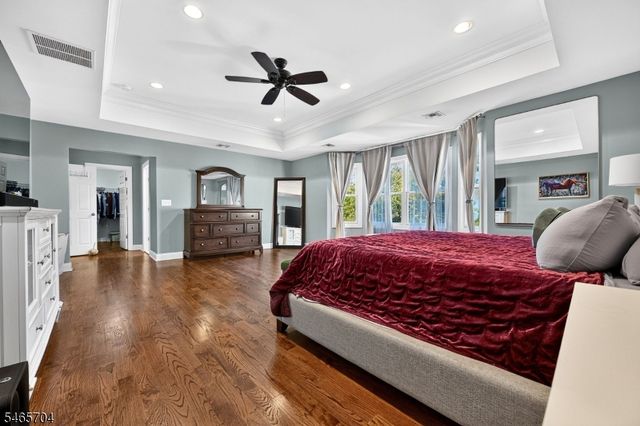 11 Tulip Ct, Kenilworth Boro, NJ 07033