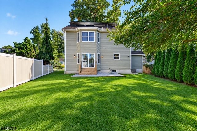 11 Tulip Ct, Kenilworth Boro, NJ 07033