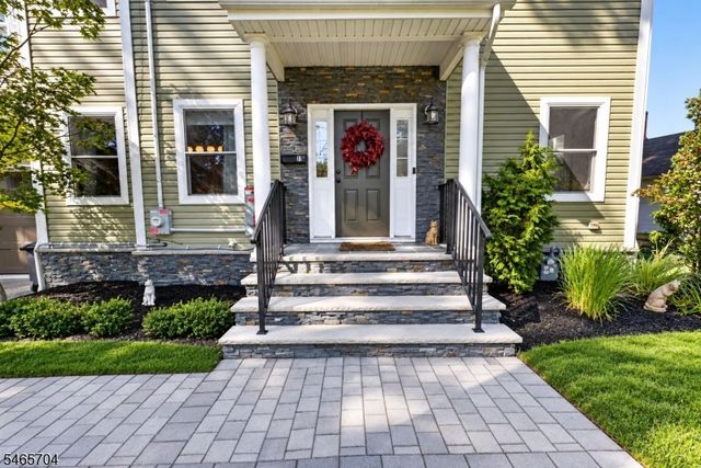 11 Tulip Ct, Kenilworth Boro, NJ 07033