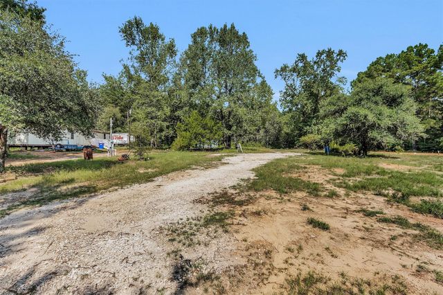 17008 E Fm 1097 Road, Willis, TX 77378