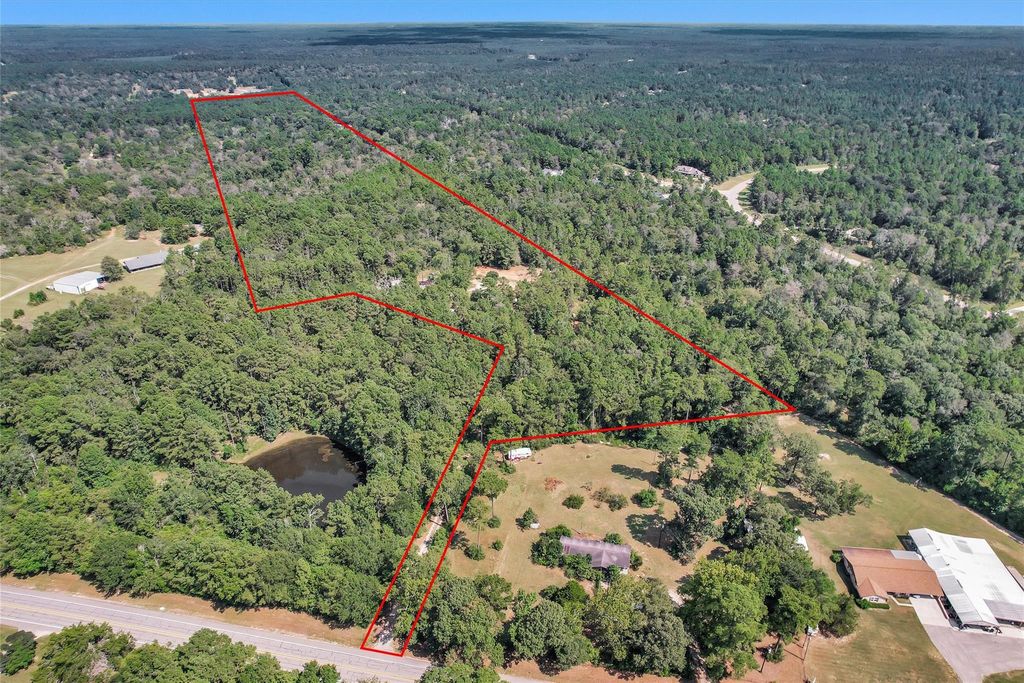 17008 E Fm 1097 Road, Willis, TX 77378