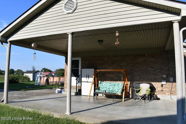 1018 Woodside Dr, Bardstown, KY 40004