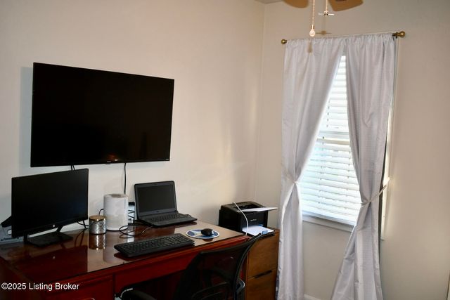 1018 Woodside Dr, Bardstown, KY 40004