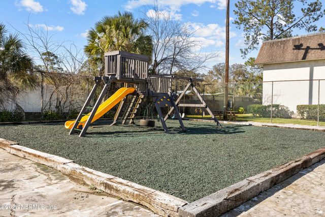 1714 EL PRADO Road 1, Jacksonville, FL 32216