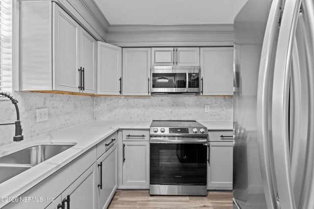 1714 EL PRADO Road 1, Jacksonville, FL 32216