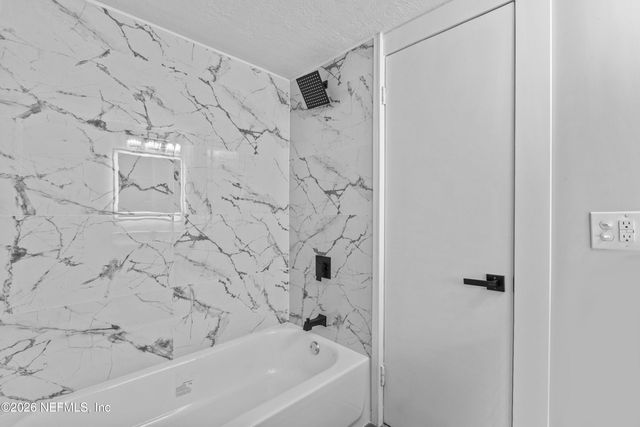 1714 EL PRADO Road 1, Jacksonville, FL 32216