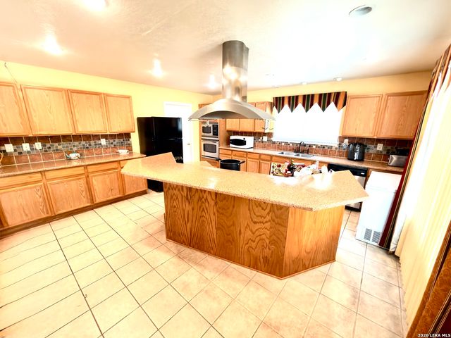5526 Burton Farm, San Antonio, TX 78244