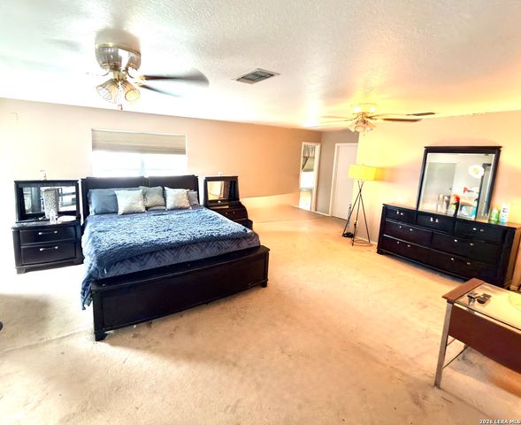 5526 Burton Farm, San Antonio, TX 78244
