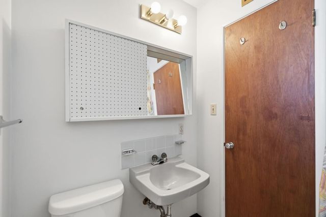 1364 Claudia Avenue, San Mateo, CA 94403