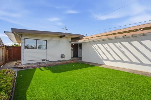 1364 Claudia Avenue, San Mateo, CA 94403