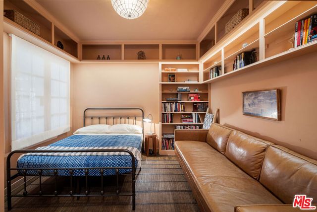 3734 Fredonia Drive, Los Angeles, CA 90068