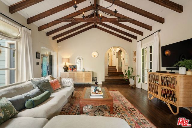 3734 Fredonia Drive, Los Angeles, CA 90068