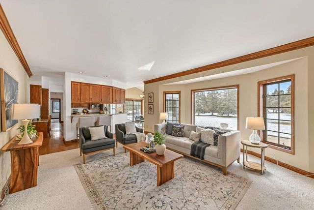 133 E Beechwood DRIVE, Mequon, WI 53092