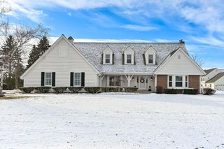 133 E Beechwood DRIVE, Mequon, WI 53092