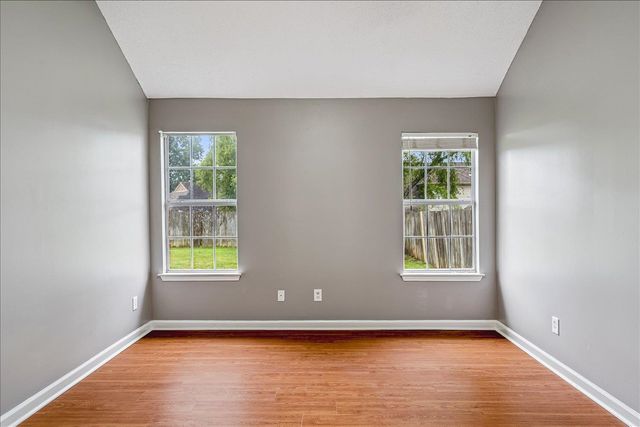 1487 BERINGER DR, Cordova, TN 38018