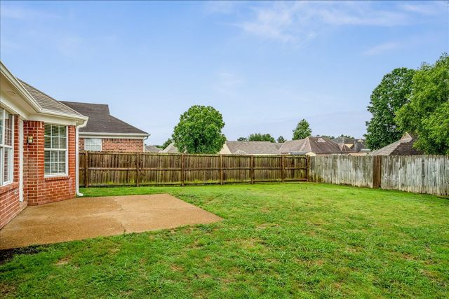1487 BERINGER DR, Cordova, TN 38018