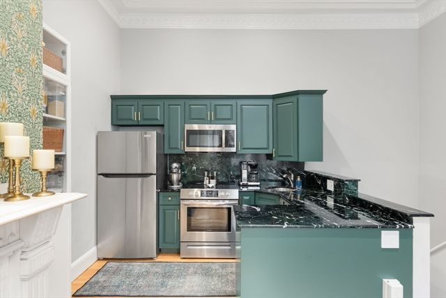 277 Beacon St 1A, Boston, MA 02116