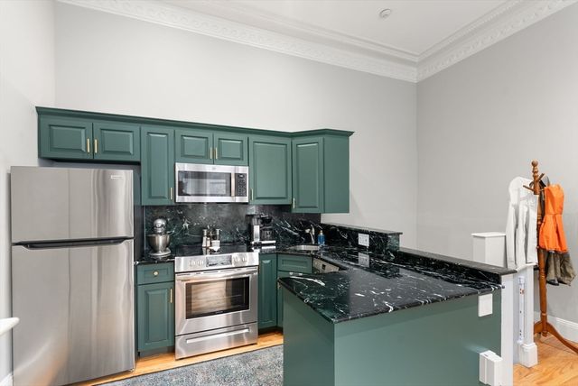 277 Beacon St 1A, Boston, MA 02116