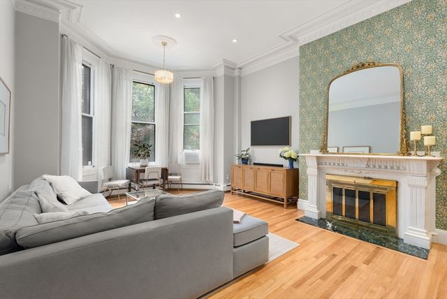 277 Beacon St 1A, Boston, MA 02116
