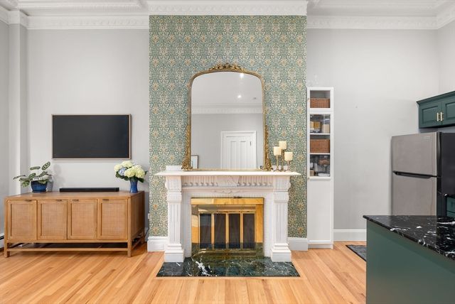 277 Beacon St 1A, Boston, MA 02116