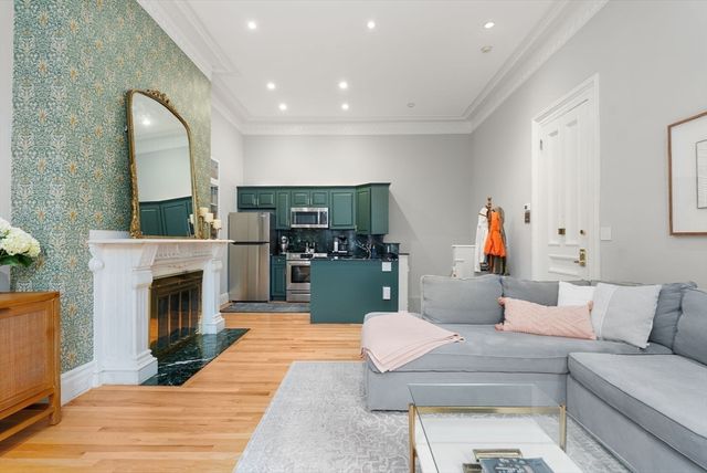 277 Beacon St 1A, Boston, MA 02116