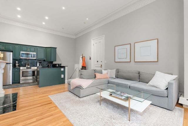 277 Beacon St 1A, Boston, MA 02116