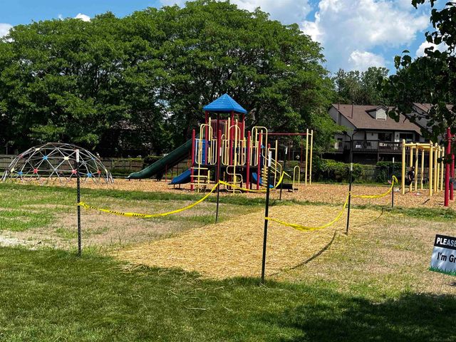 26014 N Lake Drive, Harrison Twp, MI 48045