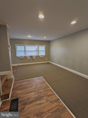 30 BEDFORD DR, Wilmington, DE 19809