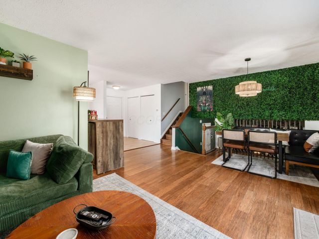 8346 Seabright Drive, Powell, OH 43065