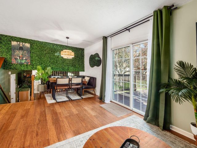 8346 Seabright Drive, Powell, OH 43065