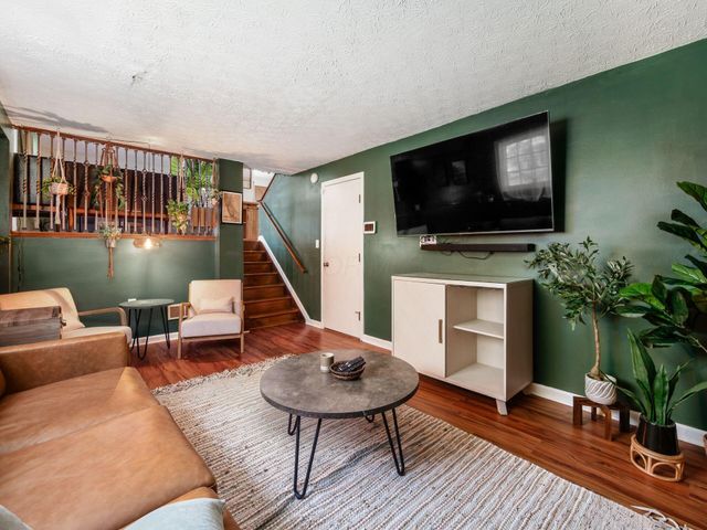 8346 Seabright Drive, Powell, OH 43065