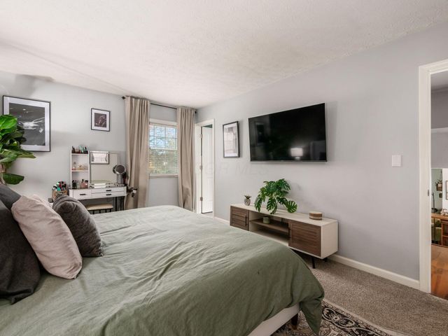 8346 Seabright Drive, Powell, OH 43065