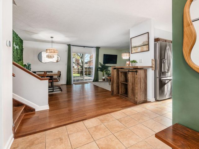 8346 Seabright Drive, Powell, OH 43065