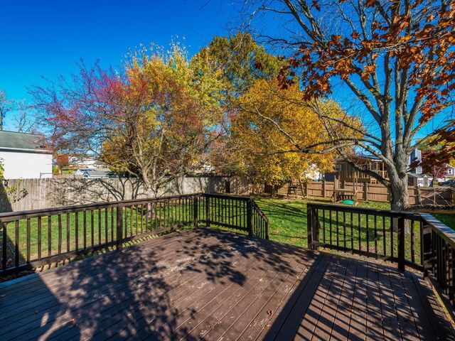 8346 Seabright Drive, Powell, OH 43065