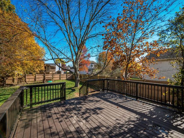 8346 Seabright Drive, Powell, OH 43065