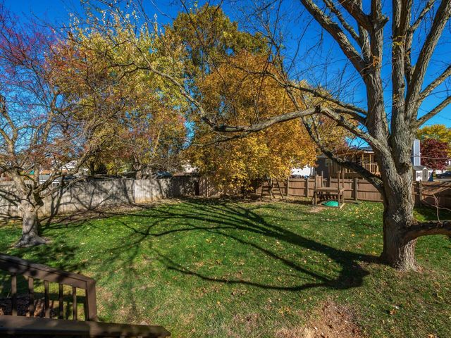 8346 Seabright Drive, Powell, OH 43065