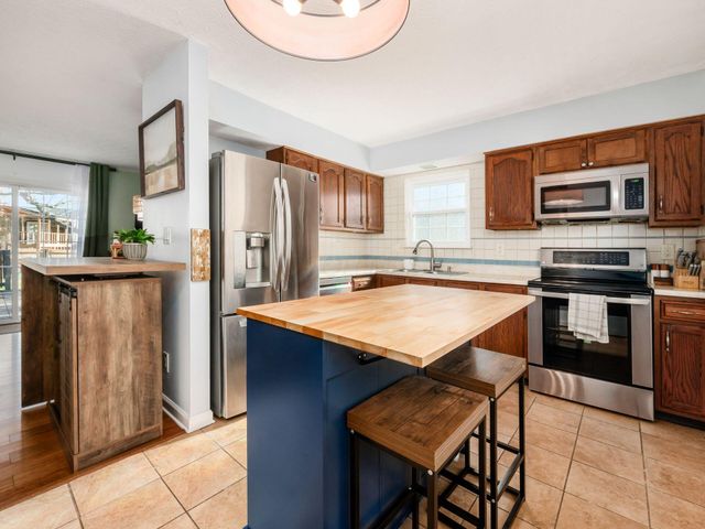 8346 Seabright Drive, Powell, OH 43065