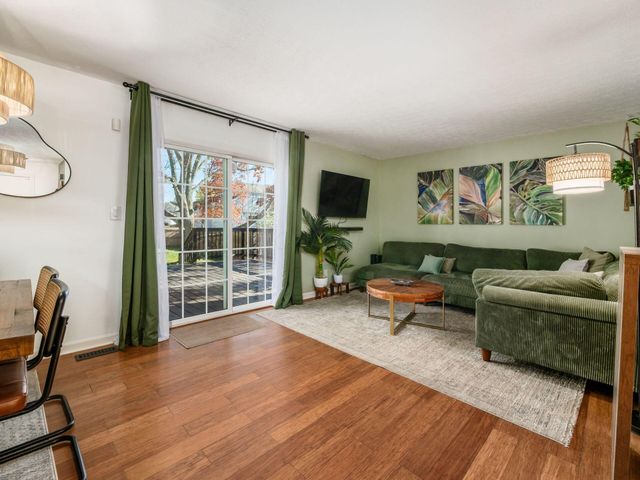 8346 Seabright Drive, Powell, OH 43065