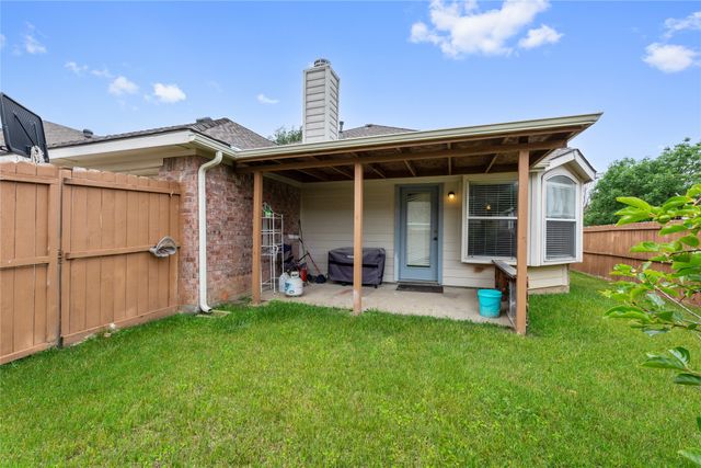5600 Buckskin Drive, The Colony, TX 75056