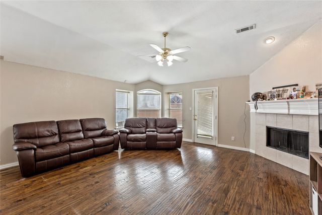 5600 Buckskin Drive, The Colony, TX 75056