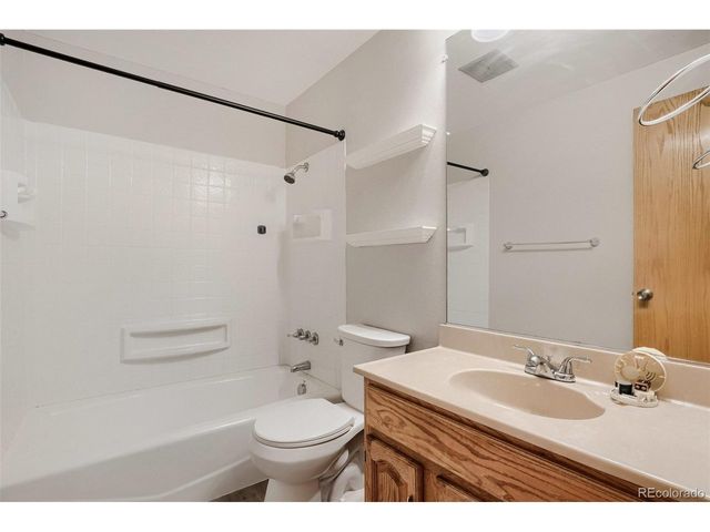 9925 W 20th Ave 19, Lakewood, CO 80215