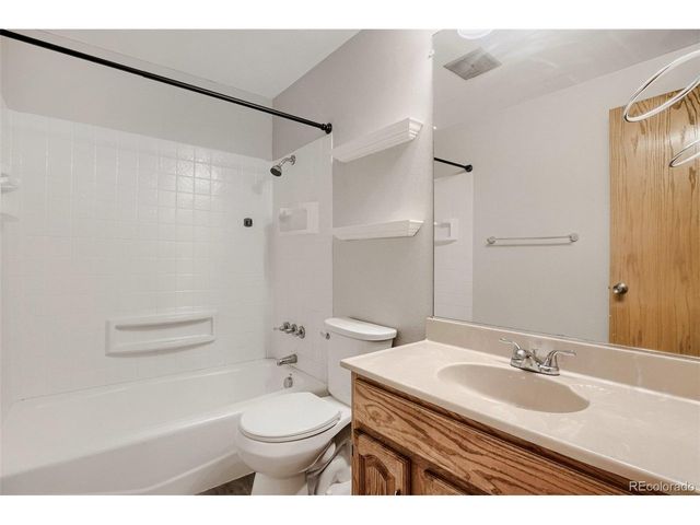 9925 W 20th Ave 19, Lakewood, CO 80215