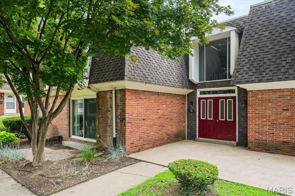 1051 Lafayette Court, Collinsville, IL 62234