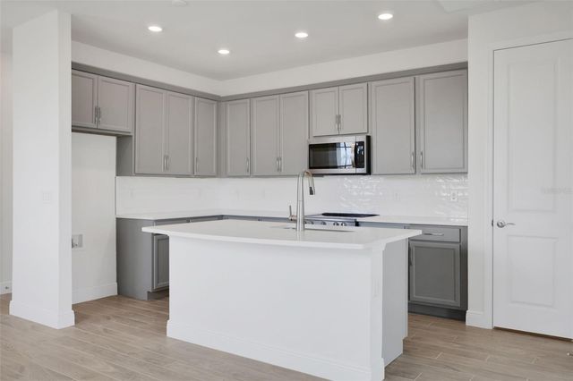 7562 SEA OAK COURT, Parrish, FL 34219