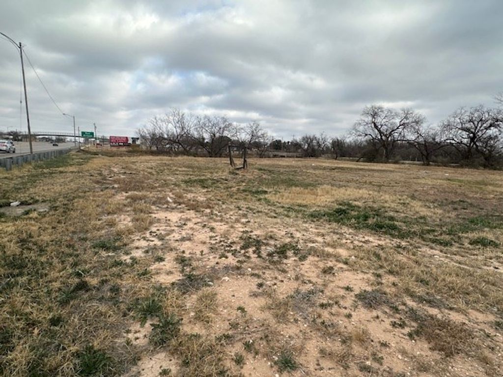 Image 12 of property listing at 0 S Hwy 87, San Angelo, TX 76903